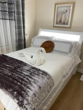 Gated home close to Birmingham City Centre